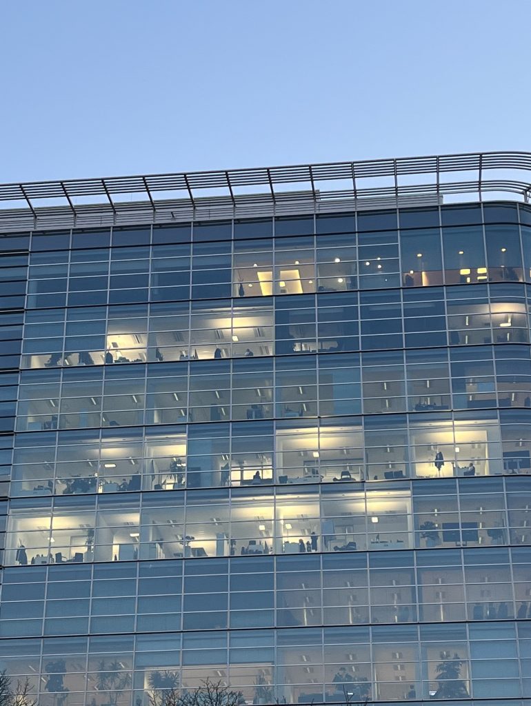 Glasreinigung, Gebäudereinigung, Reinigungsdienst, Büroreinigung, Frankfurt am Main, Mainz, Wiesbaden, Darmstadt, Oppenheim, Worms